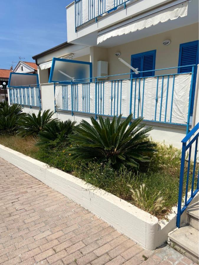 スペルロンガResidenza Le Spiaggeアパートメント エクステリア 写真