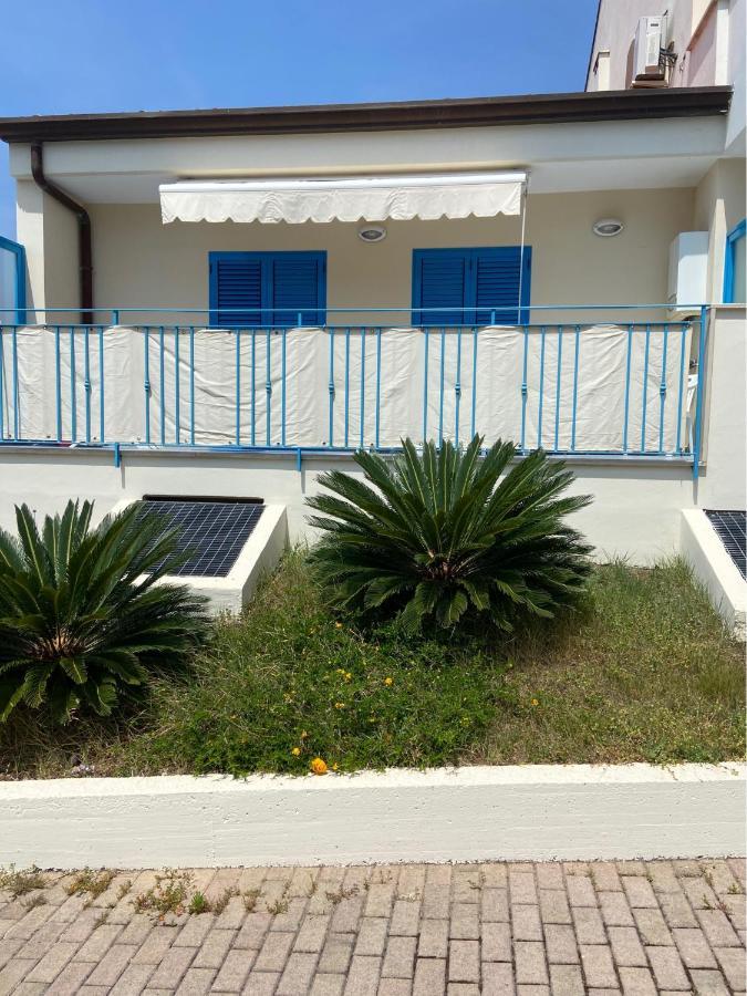 スペルロンガResidenza Le Spiaggeアパートメント エクステリア 写真