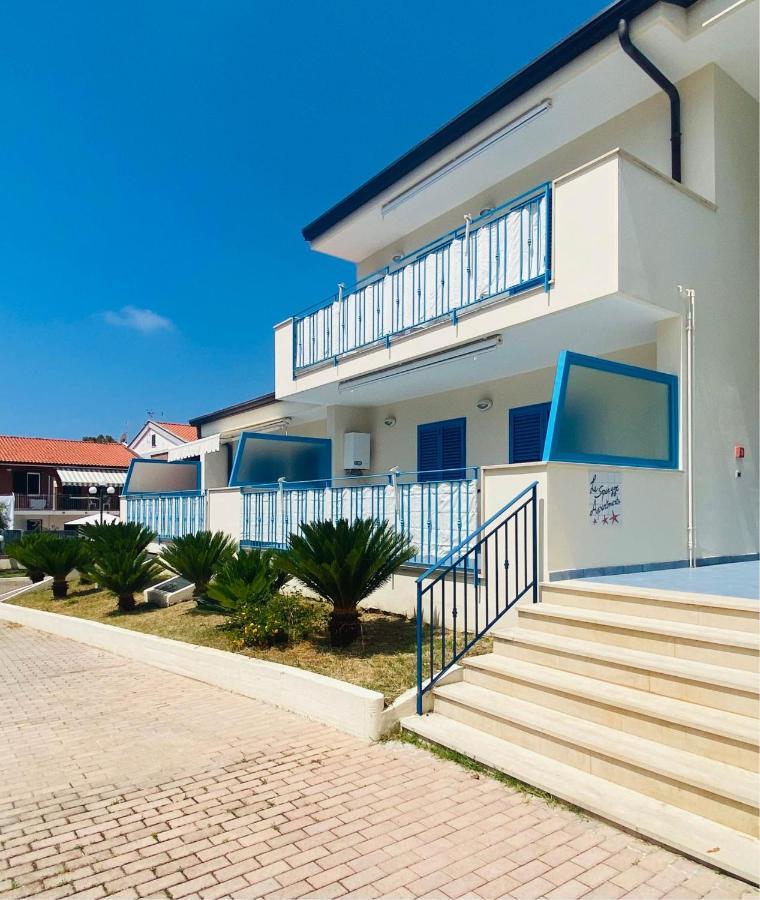 スペルロンガResidenza Le Spiaggeアパートメント エクステリア 写真